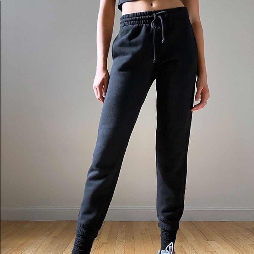 TNA Aritzia COZYAF Boyfriend Sweatpants Ribbed Sides Fleece Black Size Medium M